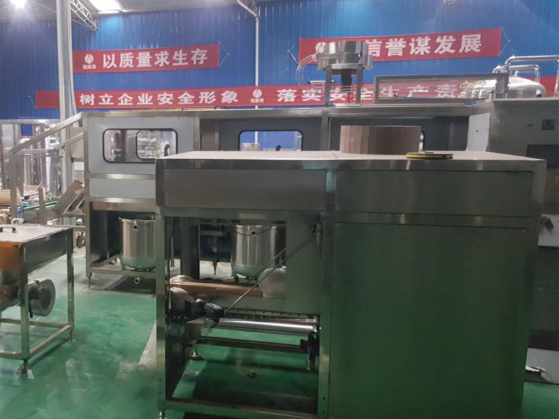 凈水設備濾芯為什么不保修？多久更換一次？